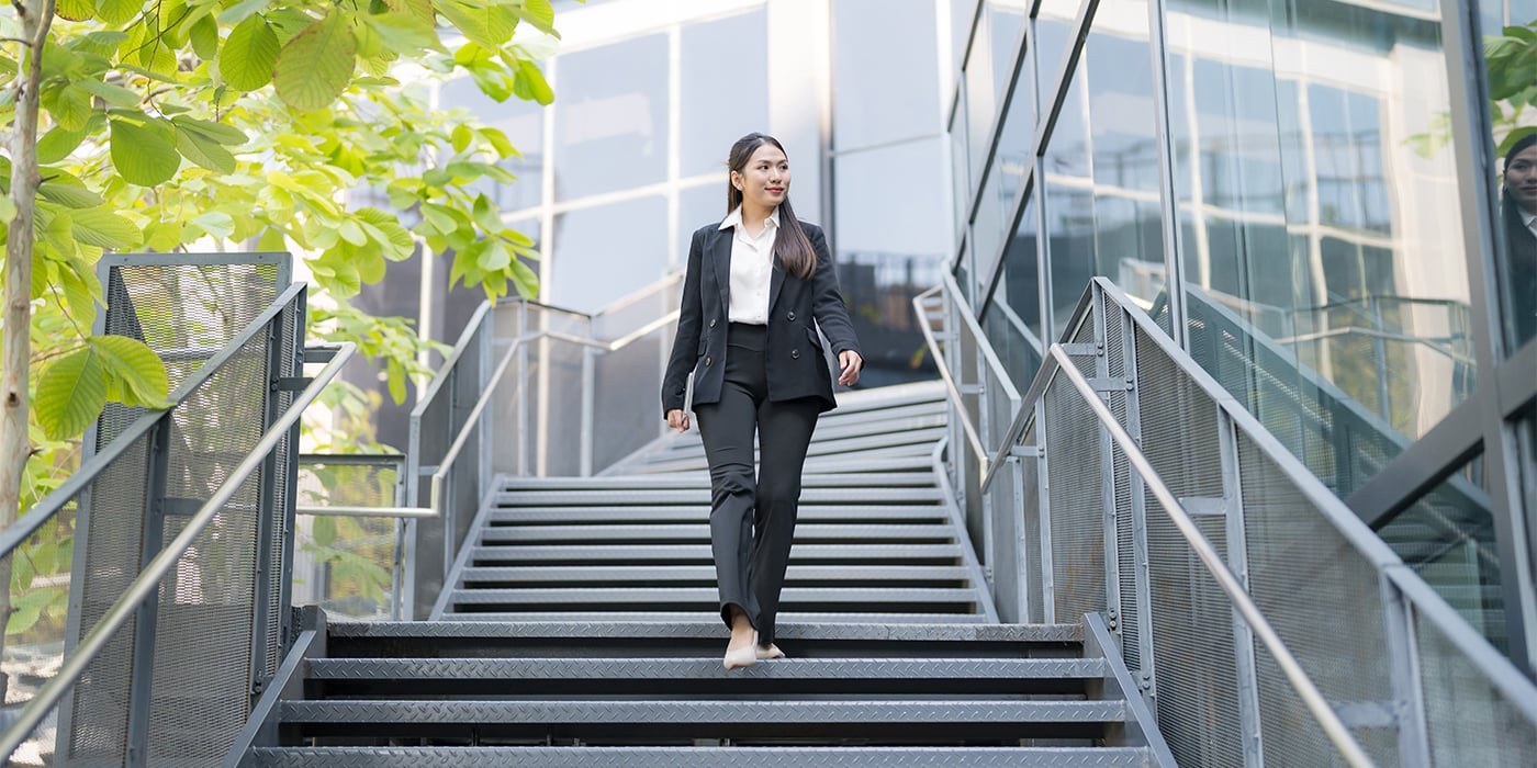 Employee-Mid-Day-Walk