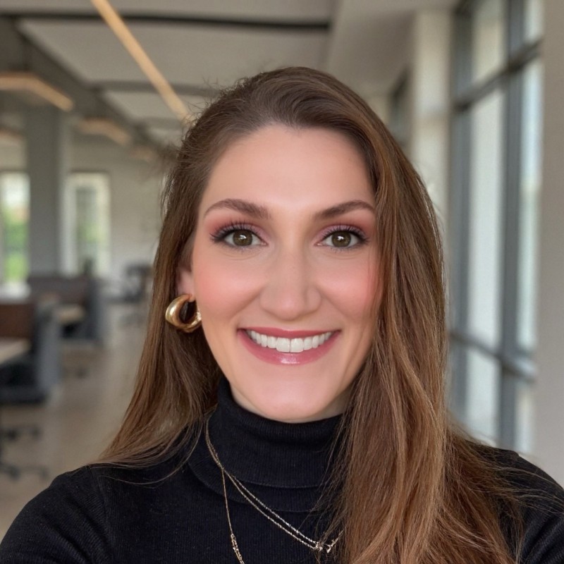 Lauren_CR Headshot